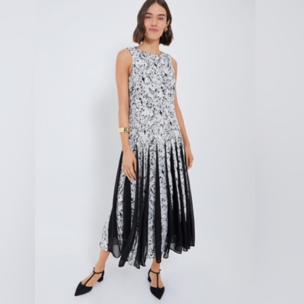 Tuckernuck Grey Gardens Andi Floral Pleated Midi Dress size 2
